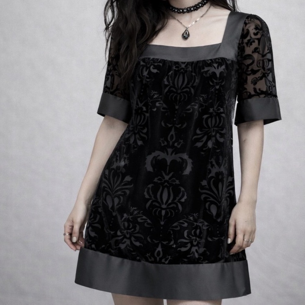 Y2K BCBG PARIS Whimsigoth Velvet‎ Burnout Mini Shift Dress Fairy Grunge Size 6
